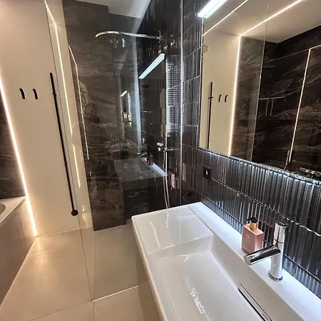 Luxurious At Rai -4p Apartment *